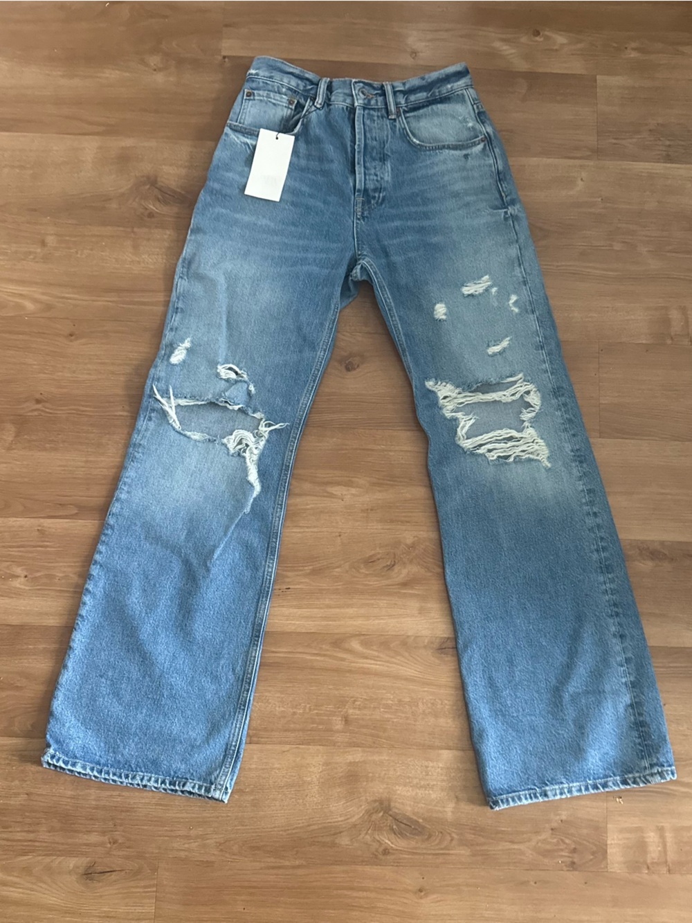 ZARA RIPPED RELAXED FIT JEANS